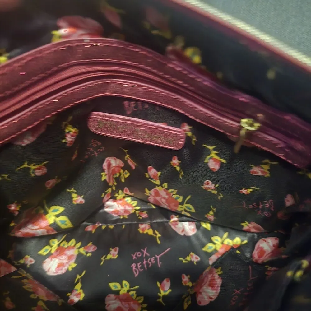 Betsey Johnson Floral Zipper Makeup Bag Heart Logo Black Pink Green